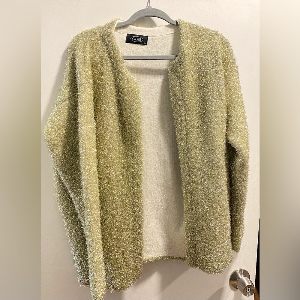 Women's Crew Neck solid cardigan